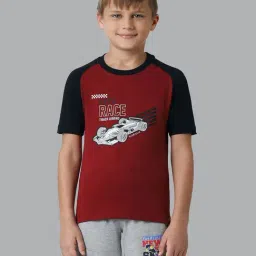 Van Heusen Regular Fit Smart Tech Easy Stain Release T-Shirt - Burgundy-image-51