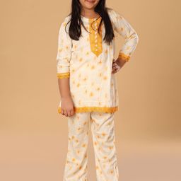 The Mini Trunk Girls Tie & Dyed V-Neck A-Line Kurti With Trousers-image-58