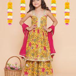 Bitiya By Bhama Cotton Woven Sleeveless Floral Printed Gota Lace Embellished Coordinating Kurta Sharara With Dupatta Set - Yellow-image-27