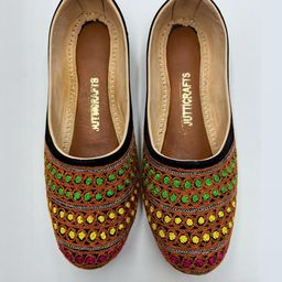 Jutti Crafts Women Embellished Ethnic Mojaris Flats-image-52