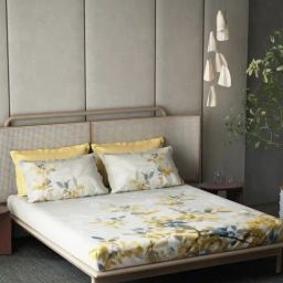 DDECOR Live beautiful Yellow Cotton Contemporary 180 TC Double Flat Bedsheet with 4 Pillow Covers-19