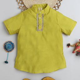 Aww Hunnie Half Sleeves Lace Detailed Short Kurta - Green-image-22
