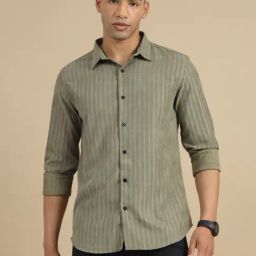 Bushirt Green Cotton Regular fit Herringbone Casual Shirt-picture-4
