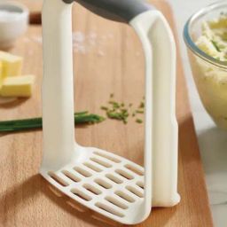 JOSEPH JOSEPH White Polypropylene 12 cm Potato Masher - Set of 1-95