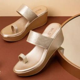 Inc.5 Women's Gold Toe Ring Wedges-picture-2