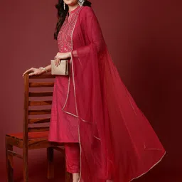 Aspriya Polka Dots Printed Thread Work Chanderi Silk Kurta With Trousers & Dupatta-picture-1