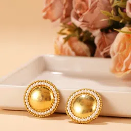 DressBerry Gold-Plated Pearls Beaded Circular Shaped Studs-image-84