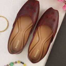 RAHEGAS Women Ethnic Mojaris Flats-image-88