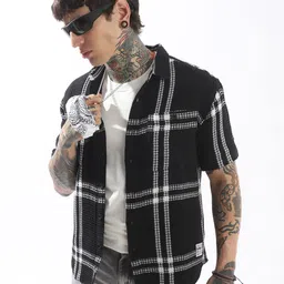 Hubberholme Men Relaxed Fit Textured Checked Casual Shirt-image-72