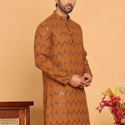 Jompers Men Geometric Embroidered Sequinned Kurta-picture-27