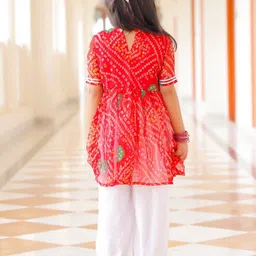 Thread & Button Girls Bandhani Printed Regular Silk Chiffon Kurta with Trousers image 3