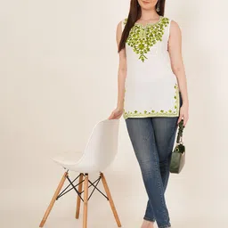 Brownverse Floral Yoke Design Round Neck Thread Work Cotton Kurti-image-35