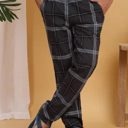 Sweet Dreams Boys Checked Mid-Rise Lounge Pants-picture-18