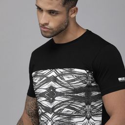 BEAT LONDON by PEPE JEANS Men Black & White Colourblocked Slim Fit T-shirt-image-61