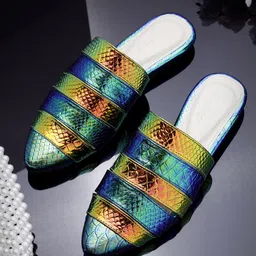 ELANBERG Textured Pointed Toe Mules-18