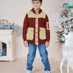 Kiddopanti Fleece Full Sleeves Bellow Cargo Pocket Hooded Sweatshirt With Jeans - Maroon & Beige & Blue-picture-14