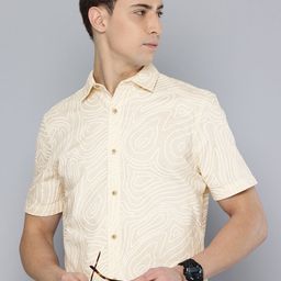Levis Pure Cotton Abstract Printed Relaxed Fit Casual Shirt-image-53
