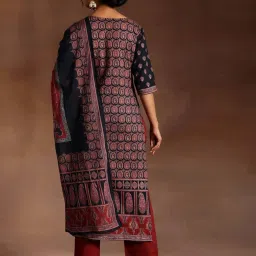 Libas Black Ethnic Motif Printed Kurta with Printed Trouser and Printed Dupatta image 2
