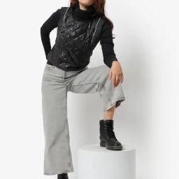 Campus Sutra Black Cotton Jacket-image-64