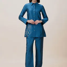 BARARA ETHNIC Floral Embroidered Shirt With Trousers-image-4