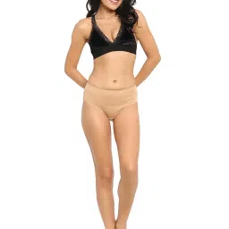 N-Gal Black Lace Non-Padded Bralette image 5