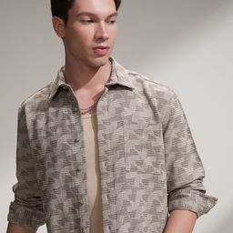 HIGHLANDER Textured Cutaway Collar Relaxed Fit Shirt-picture-19