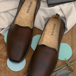 INVICTUS Men Brown Colourblocked Derbys-image-82