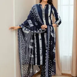 SKYLEE Women Striped Kurta with Trousers & Dupatta-image-91