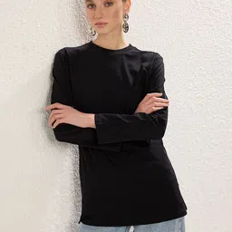 Trendyol Women High Neck Extended Sleeves Pockets T-shirt-image-69