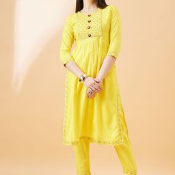 HERE&NOW Geometric Embroidered Thread Work Kurta With Trousers-picture-5