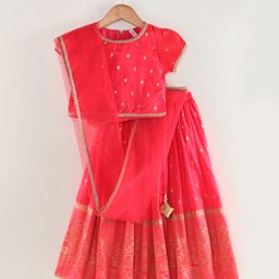 Babyhug Half Sleeves Banarsi Brocade Pattu Pavda Choli With Lehenga And Dupatta Set - Red-image-93
