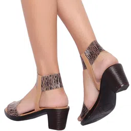 Action Printed Mid-Top Block Heels image 5
