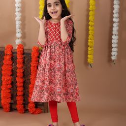 Kinder Kids Cotton Three Fourth Sleeves Floral Printed & Lace Embellished Kurta With Leggings - Peach & Red-17
