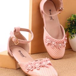 Cute Walk by Babyhug Bellies with Buckle Closure Floral Applique - Pink-image-10