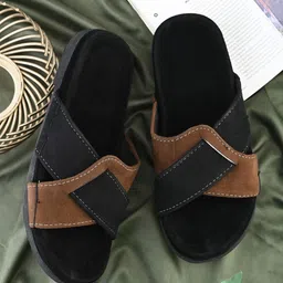 Apratim Men Colourblocked Open Toe Flats-picture-37
