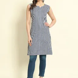 SURHI Striped Notched Round Neck Cotton Straight kurta-picture-11