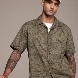 Roadster Men Printed Relaxed Fit Casual Shirt-image-4