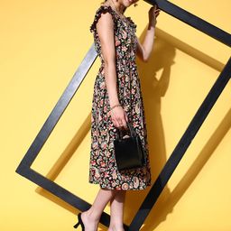 plusS Women  Black Floral Vacay Attire-image-84