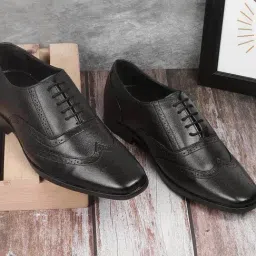 Metro Men's Black Brogue Shoes-image-33