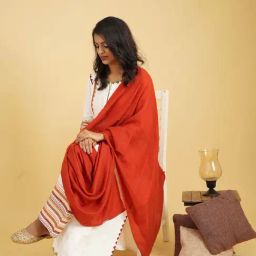 URZUV Crimson Red Pure Pashmina Solid Stole-image-6