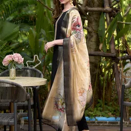 SHREE LAXMINARAYAN EXPORT Floral Yoke Design Sequinned Kurta With Trousers & Dupatta image 4