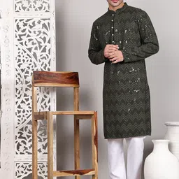 Jompers Men Embroidered Regular Sequinned Kurta with Pyjamas-9