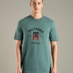 Tommy Hilfiger Frosted Green Embroidered Logo Regular Fit Cotton T-Shirt-image-70