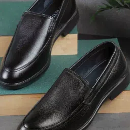 Metro Men's Black Formal Loafers-picture-38