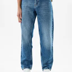 Snitch Men Relaxed Fit Mid-Rise Light Fade Jeans-image-84