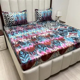Pure Decor 250 TC Abstract Printed King Bedsheet with 2 Pillow Covers-17