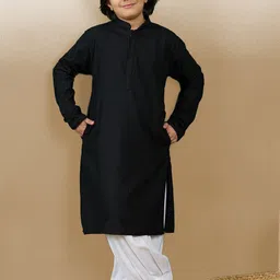Here&Now X Sanwara Boys Embroidered Regular Chikankari Kurta with Patiala-58