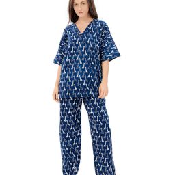 Piu Cotton Woven Three Fourth Sleeves Giraffes Printed Coordinating Night Suit Set - Blue-image-100