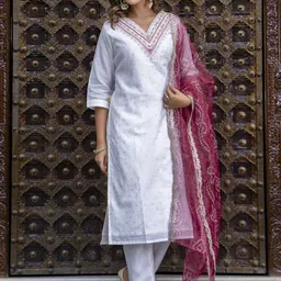 VredeVogel Floral Woven Design Mirror Work Chanderi Silk Kurta With Trouser & Dupatta-picture-46