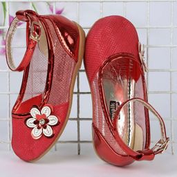 Cute Walk by Babyhug Floral Motif Bellies - Red-image-58